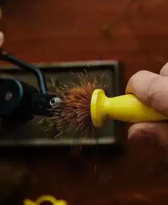 Ergo Hair Packer - Yellow