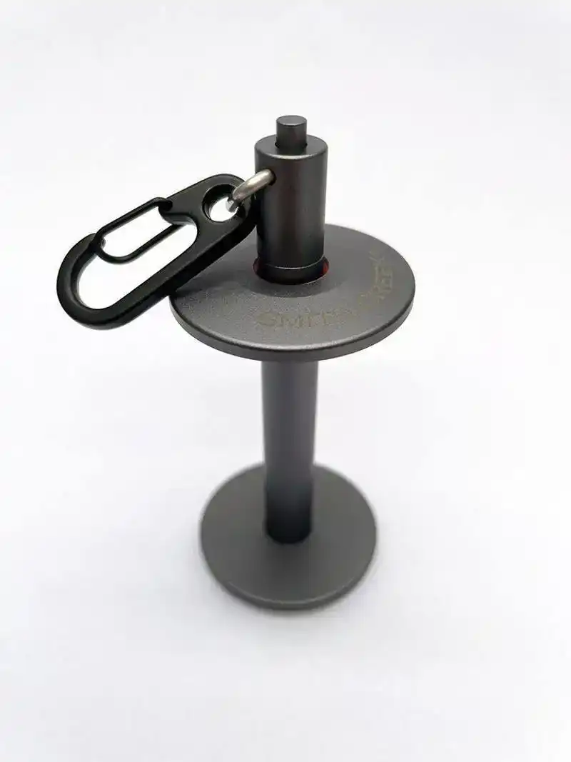 Tippet Holder Metallic Grey